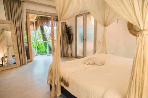 Hot Stone Club Ubud Hot Stone Club Ubud