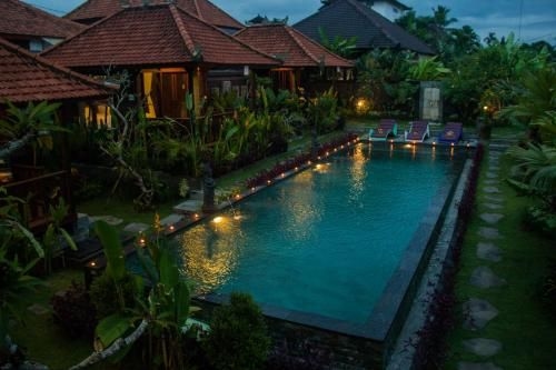 Ratna villa 40