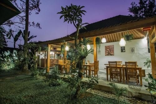 อาบิมานา เกสต์เฮาส์ อูบุด (Abimana Guest House Ubud)0