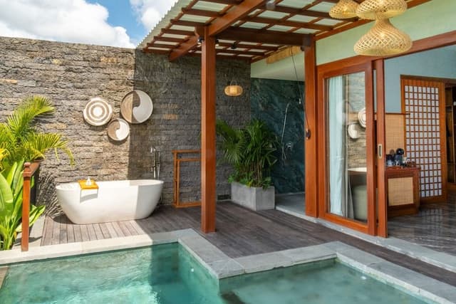 Emana Pool Villa