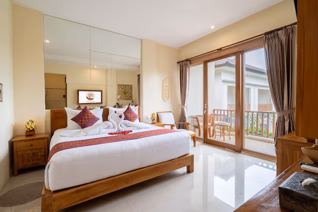 Deluxe Room, Balcony, Pool View