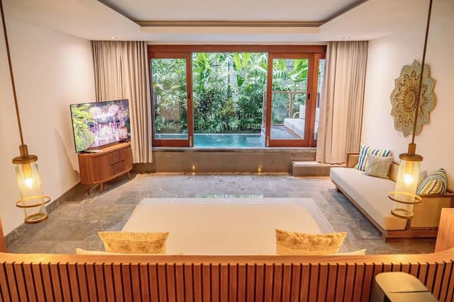 Goya Pool Suite