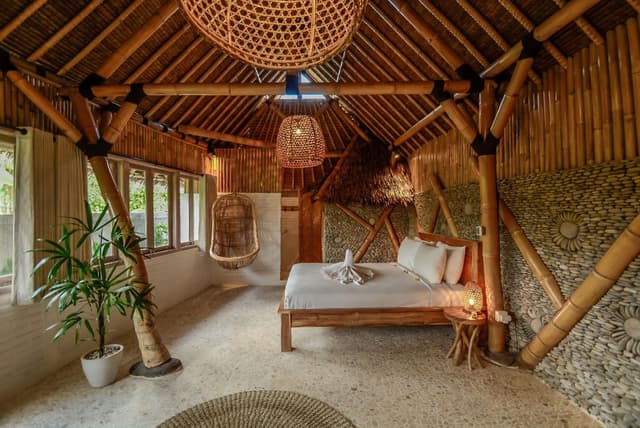 Honeymoon Suite