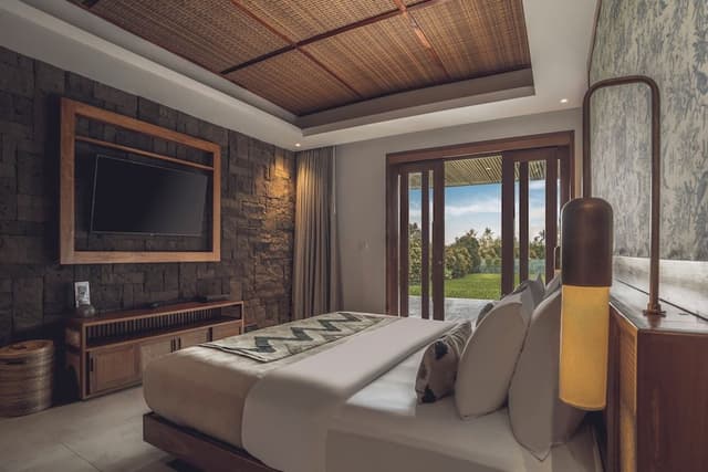 Presidential 2 Bedroom Private Pool Villa with Ricefield View