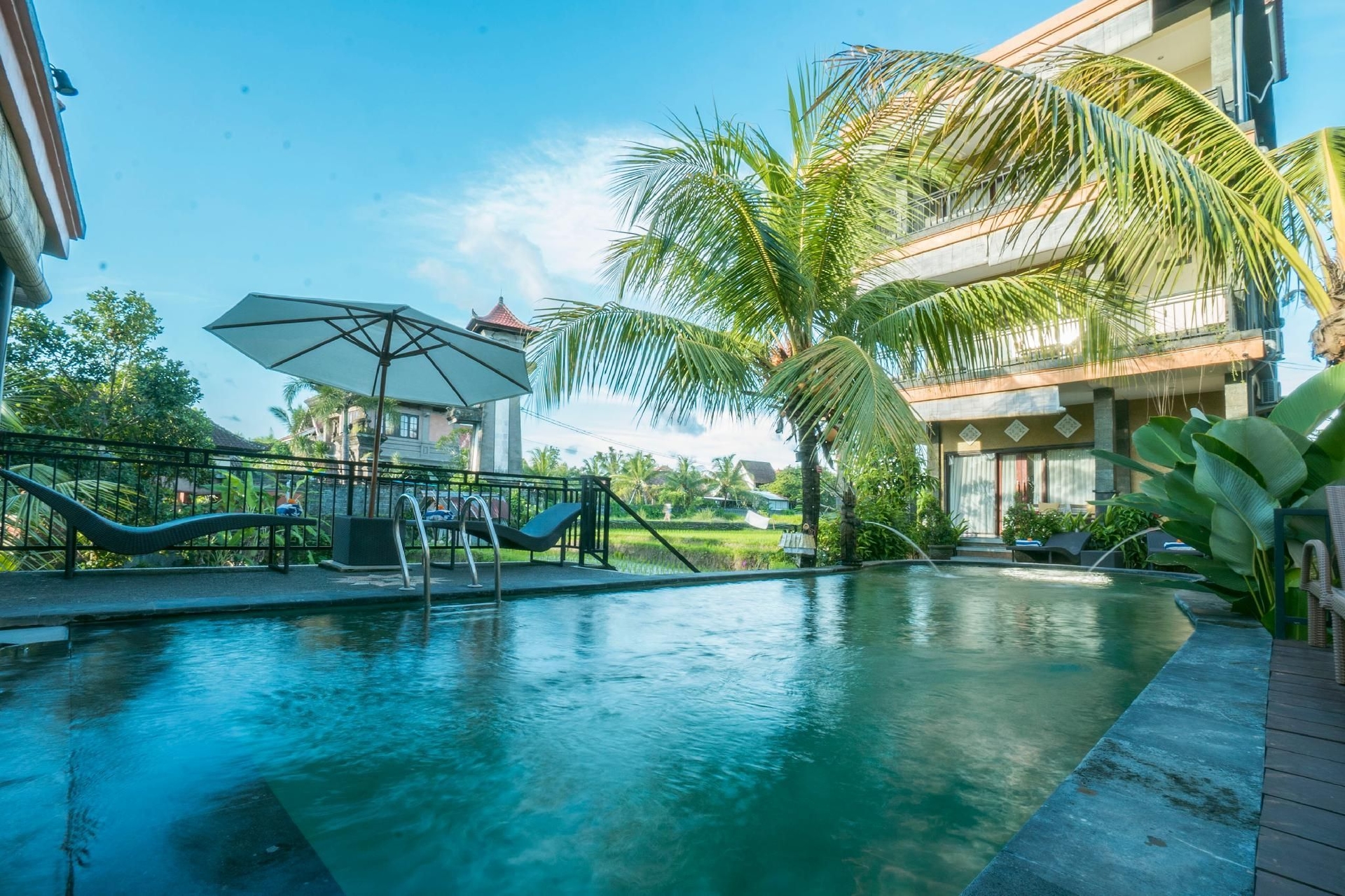 Adi Bisma Inn2