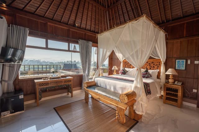 Suite Room with Balcony - Upper Floor
