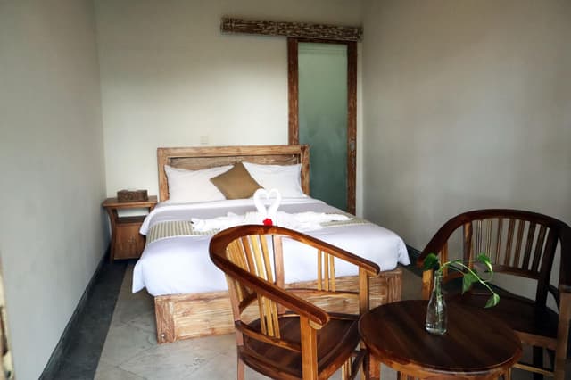 Deluxe Valley View Room