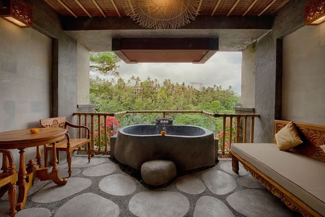 Suite room with valley view