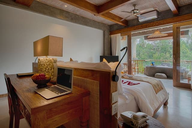 Suite room with valley view