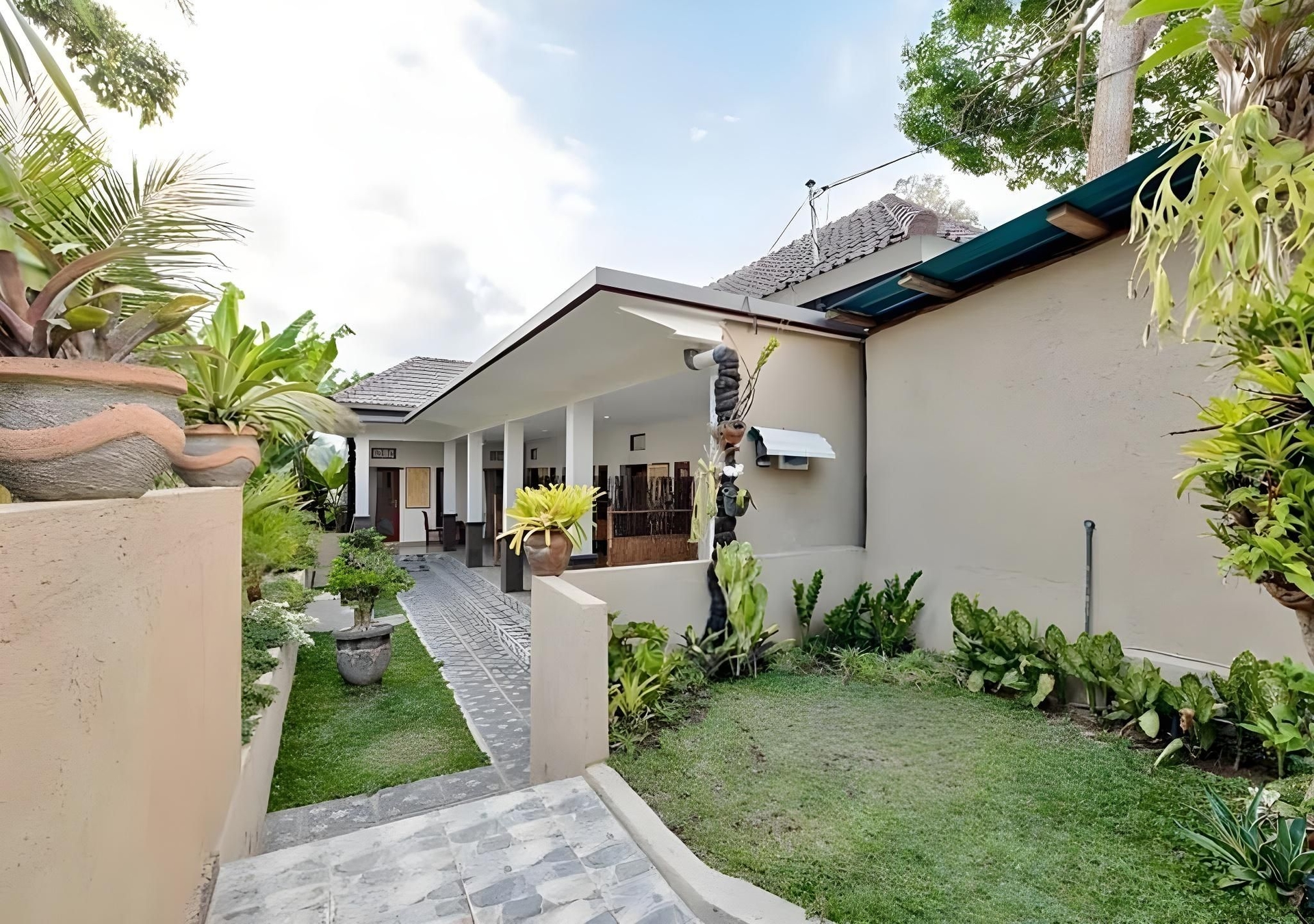 Ditha Guest House2