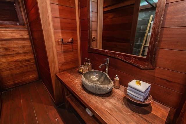 Room (Wooden)