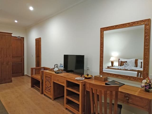 Suite Balcony with Rice Field View
