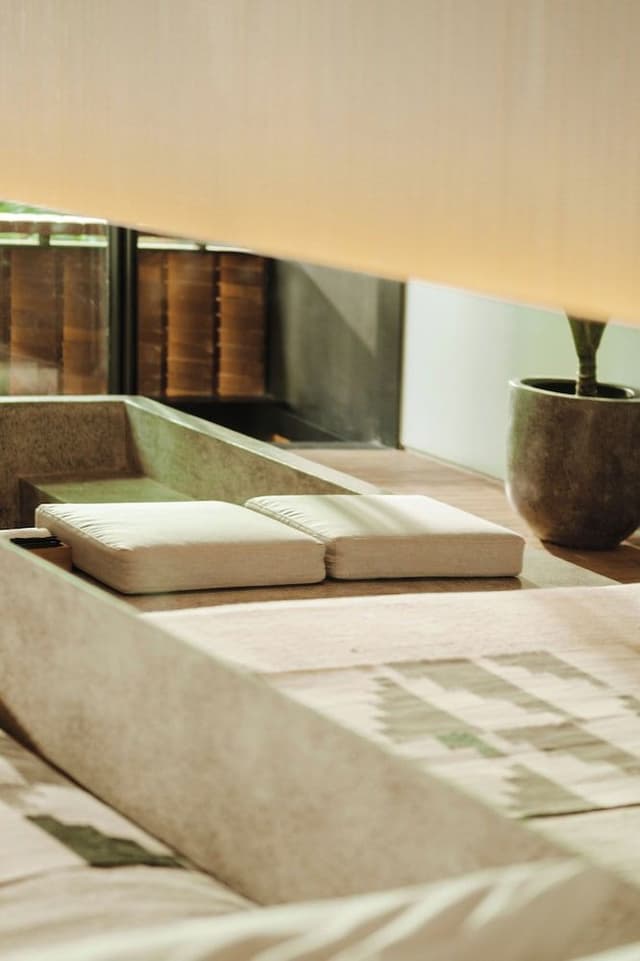 Signature Frasa Room