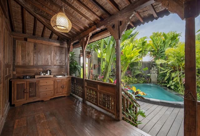 Family Wooden Private Pol Villa