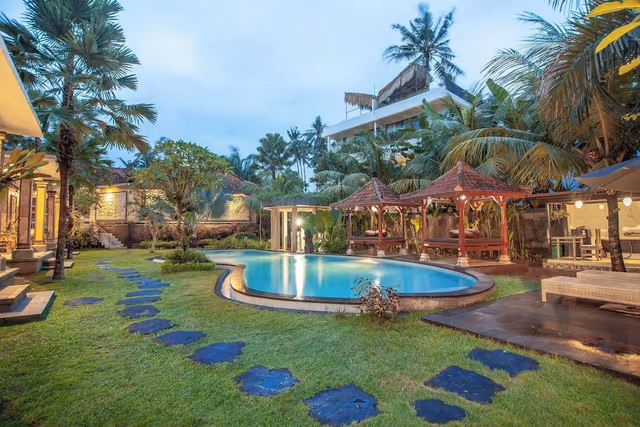 Executive Suite, 1 Bedroom, Pool View