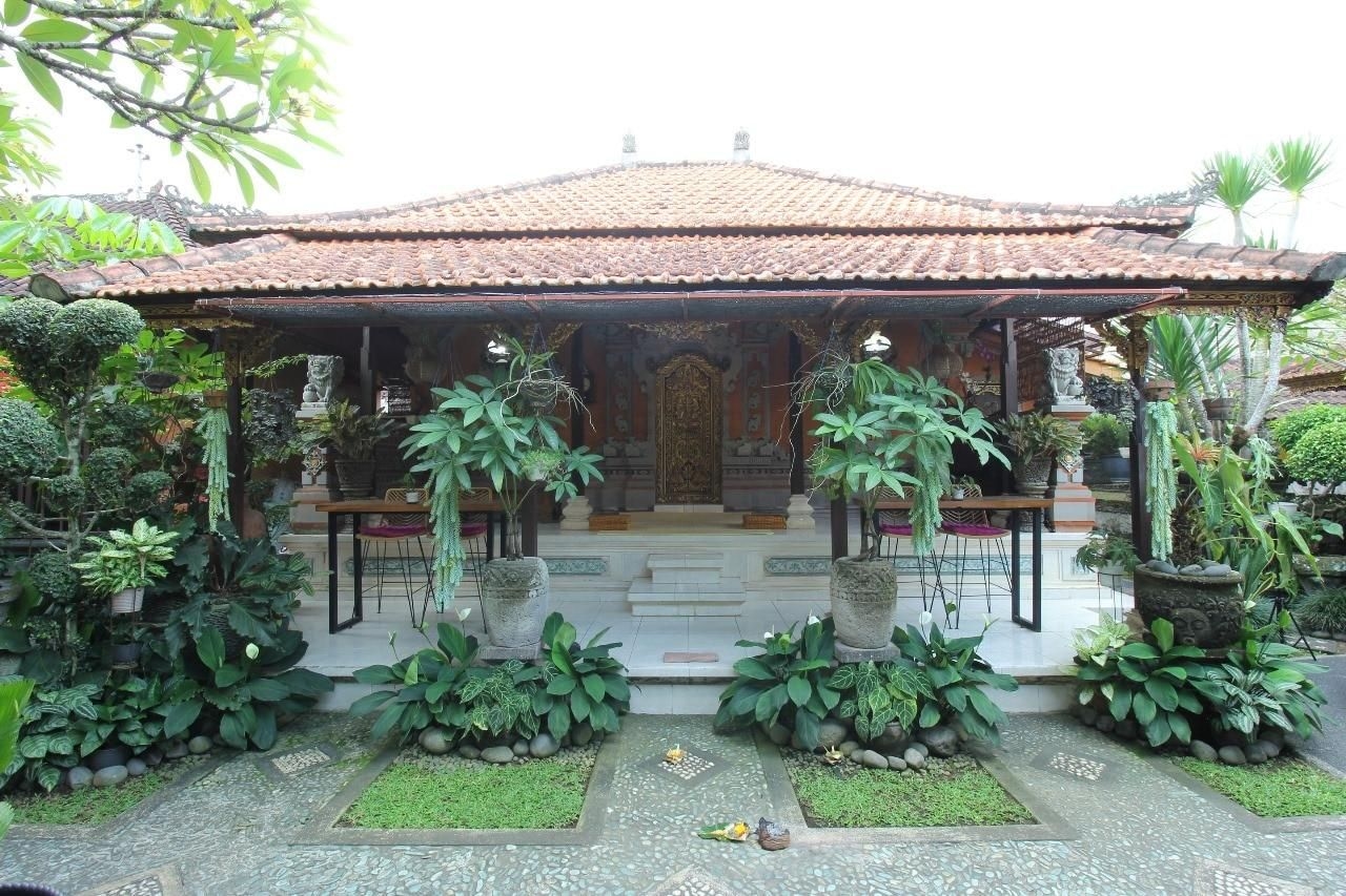 แคปิตอล โอ 94011 บินฮารี เกสต์เฮาส์ (Capital O 94011 Binhari Guest House)1
