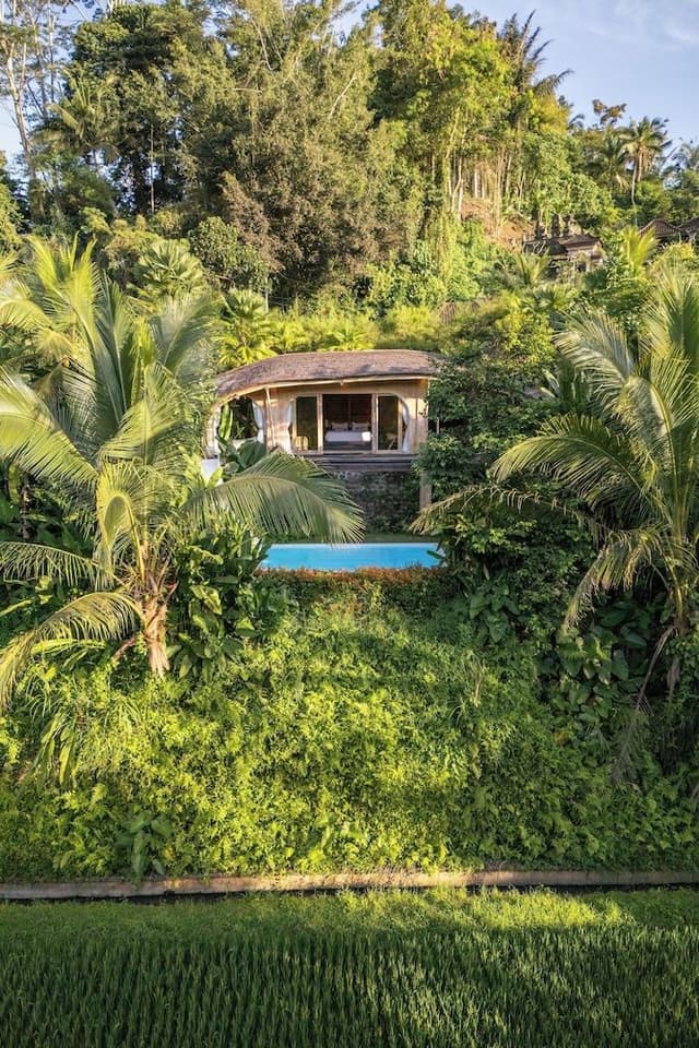 Moon Villa