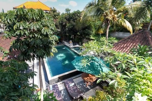 อูบุด ออร่า เวลเนส แซงทัวรี (Ubud Aura Wellness Sanctuary)0