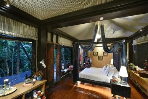 1-Bedroom Valley View Suite with King Bed