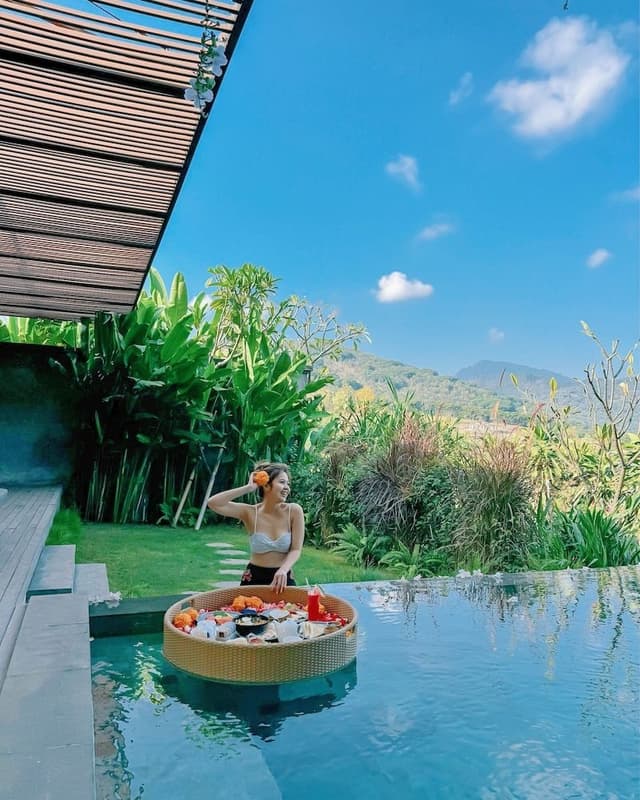 Romantic Villa, 1 King Bed, Hill View