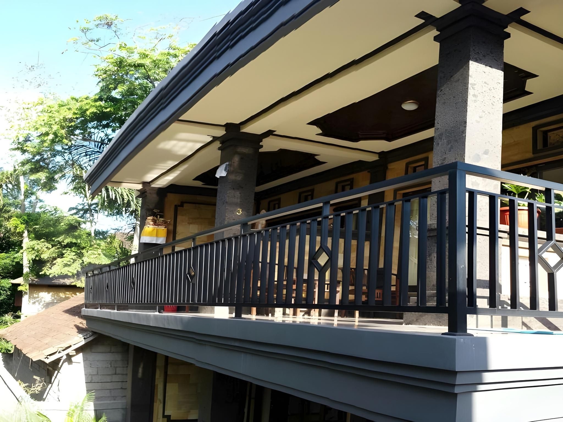 Pancer House0