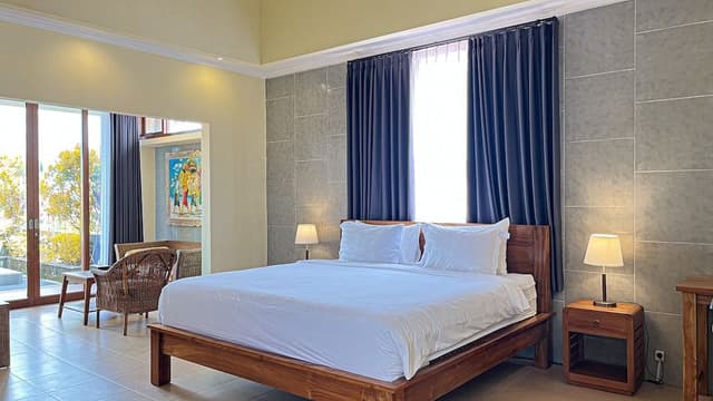 Junior Suite, 1 King Bed, Mountain View