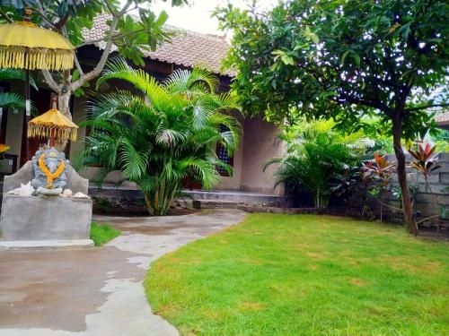 อังกา เกสต์เฮาส์ (Angga Guest House)1