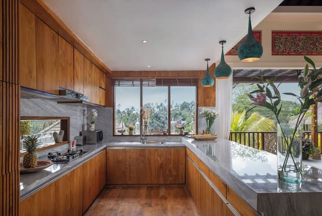 Suite with Garden View
