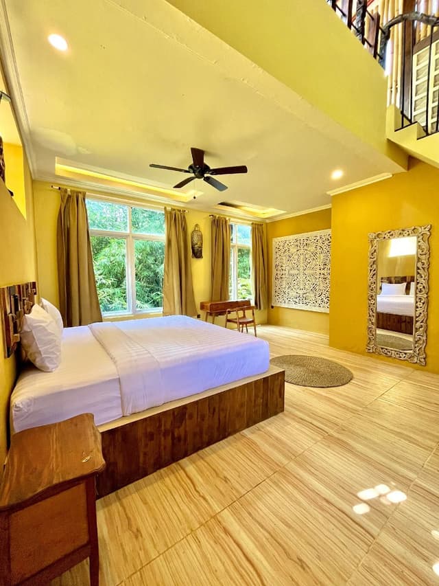 Deluxe Suite Balcony