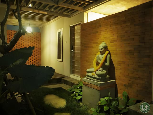 1 Person in 6-Bed Dormitory - Female Only