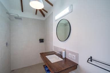 Middle room