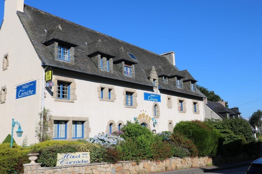 Hotel De La Corniche1