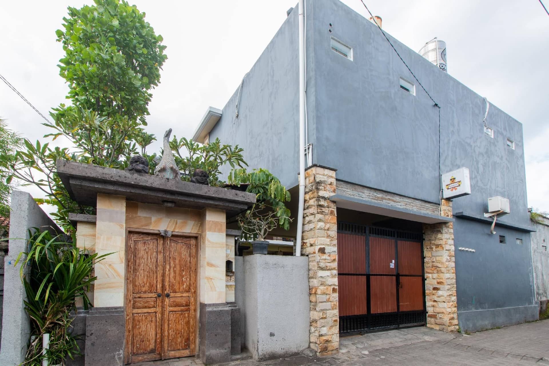 โอโย 401 เดอะ ฟร็อก โฮมสเตย์ ซานูร์ โอโย 401 เดอะ ฟร็อก โฮมสเตย์ ซานูร์