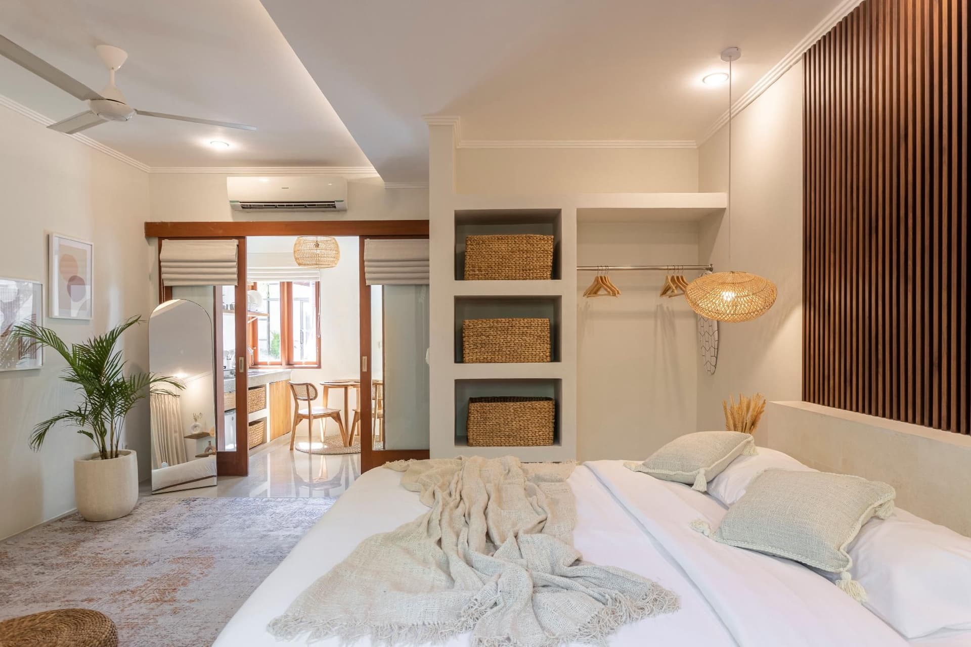 Designer Studio Emy Sanur Designer Studio Emy Sanur