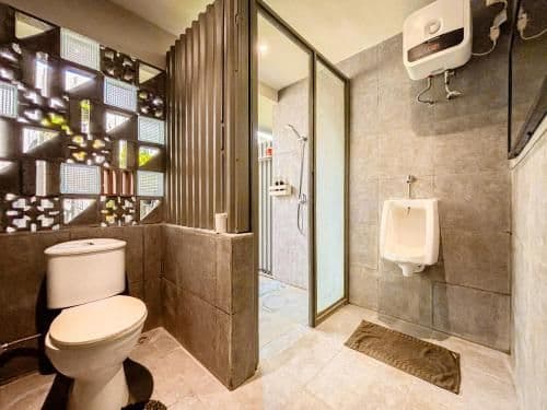 Private Room A - Shared Bathroom