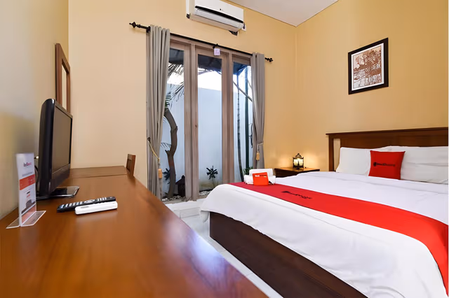 RedDoorz Room
