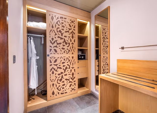 Deluxe Suites Double or Twin - Adult Only