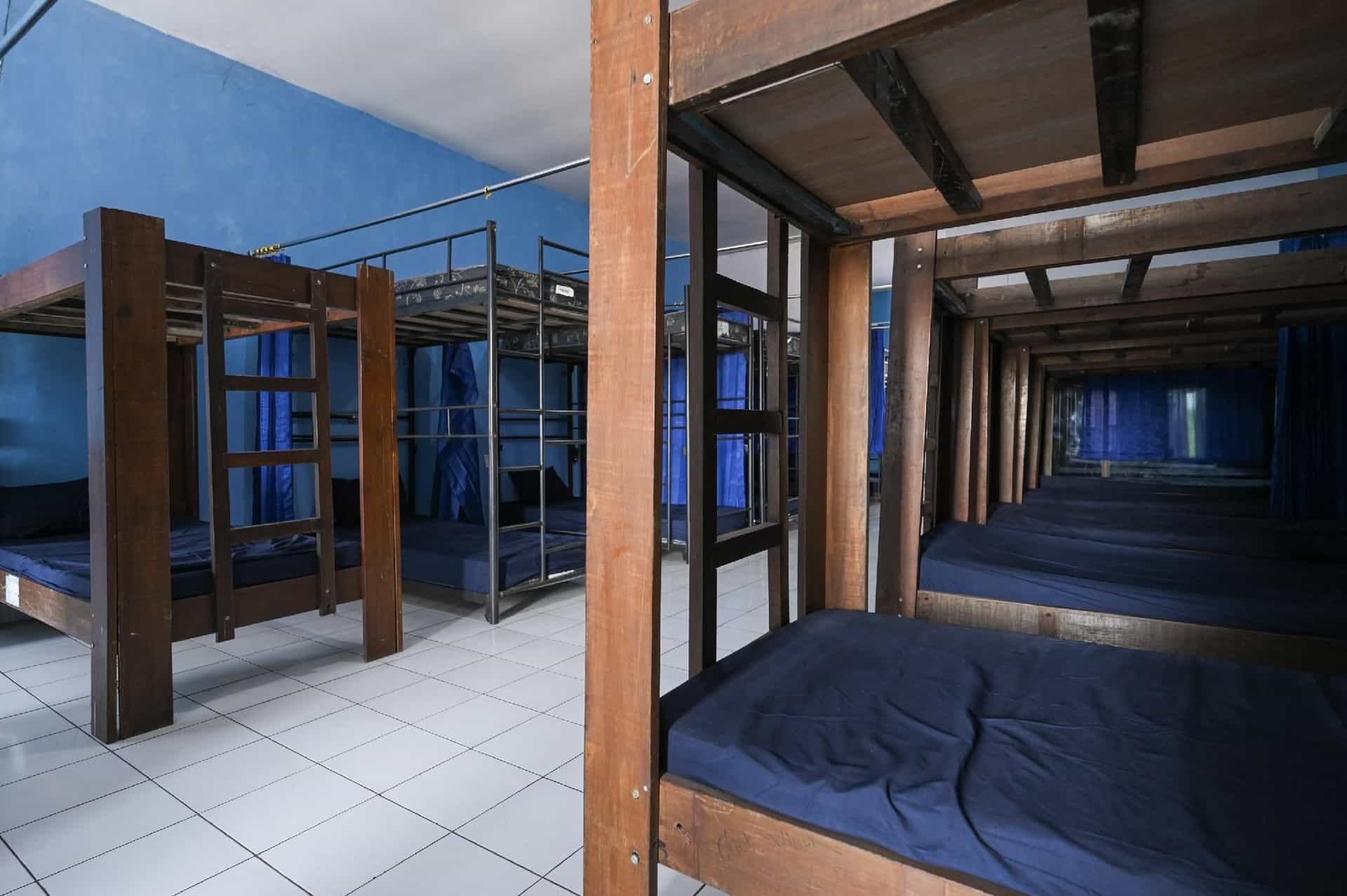 Bunk Bed Bali near Sanur Mitra RedDoorz Bunk Bed Bali near Sanur Mitra RedDoorz