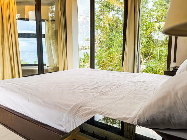 Deluxe Sea View