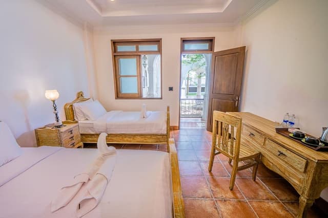 Deluxe Room, Multiple Beds, Non Smoking