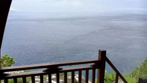Suwehan Beach Cliff House Suwehan Beach Cliff House
