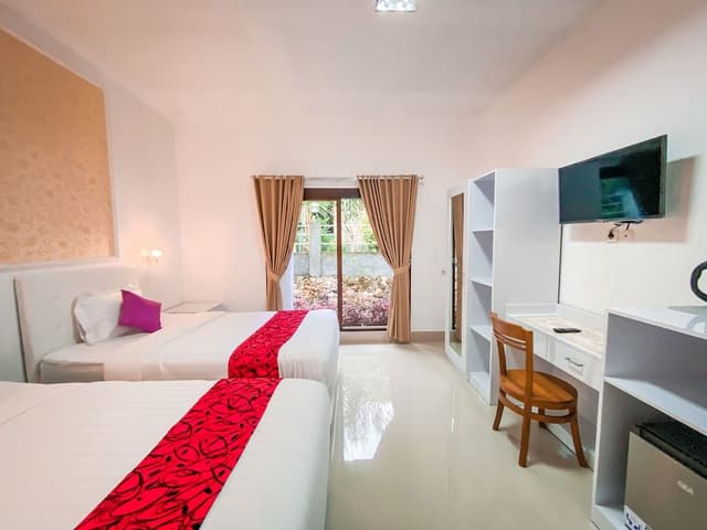 Superior Twin Room
