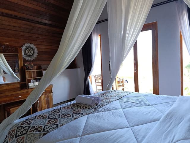Deluxe Double Room, Balcony, Hill View