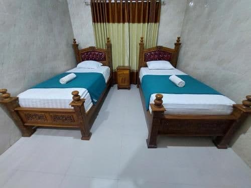 Twin Bed Room