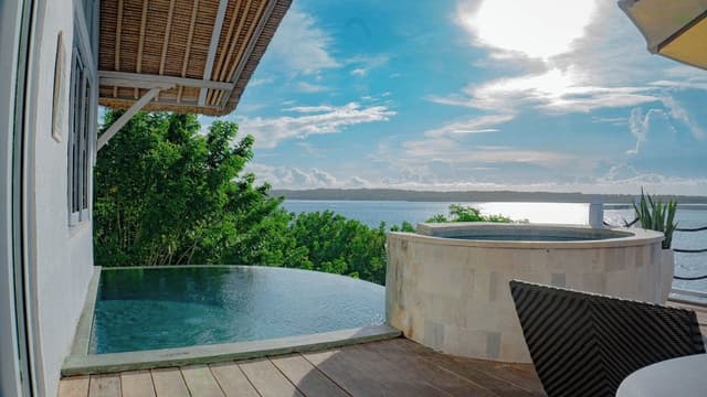 Royal Pool Villa Ocean View with Daily Afternoon Tea