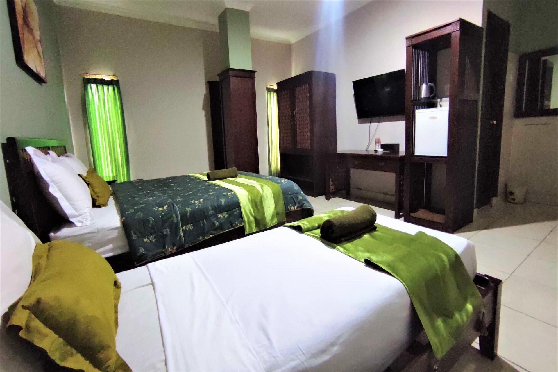 โรงแรมคลังกัง ทาวเวอร์ (Klungkung Tower Hotel)1