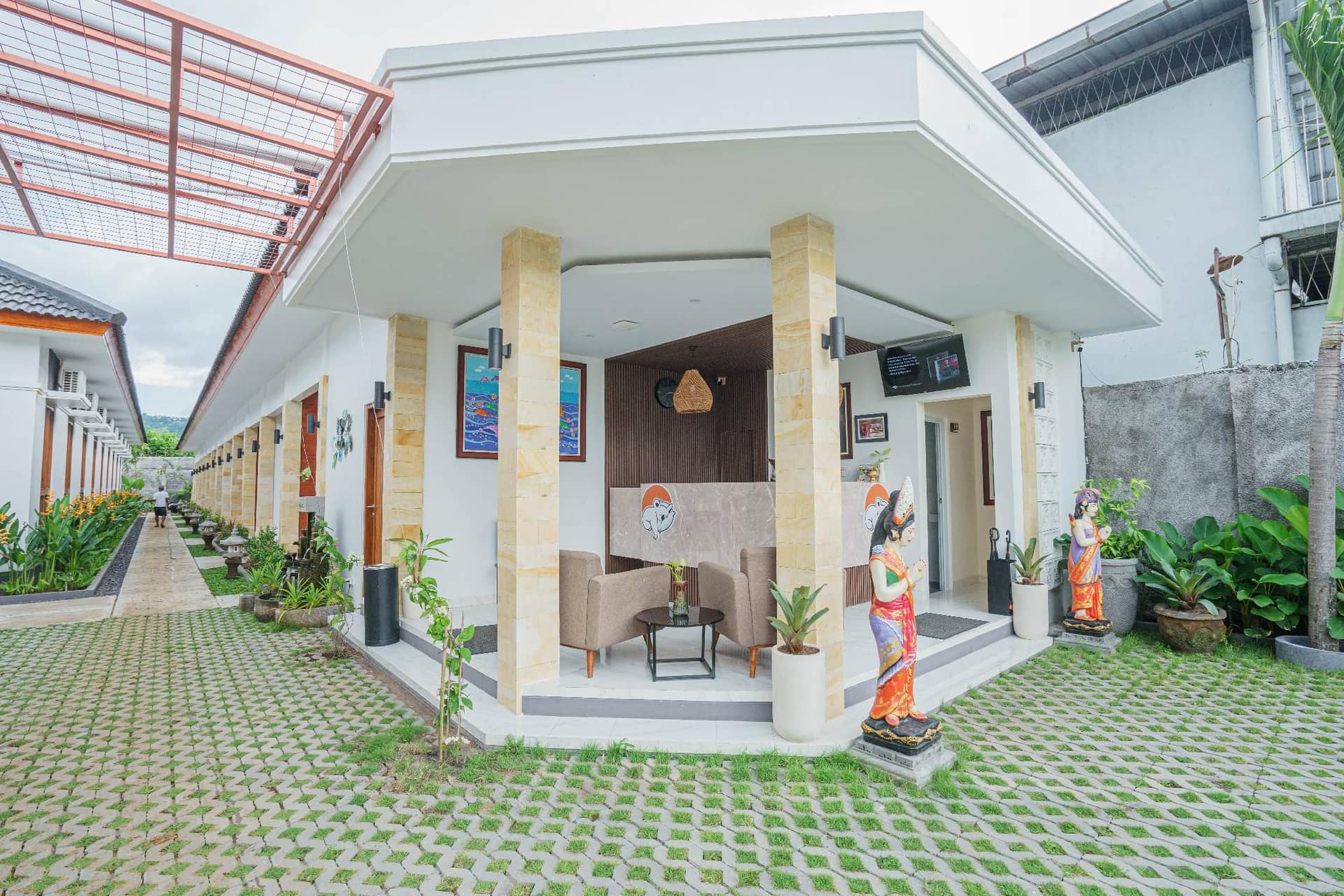 The Cabin Hotel Lovina Bali The Cabin Hotel Lovina Bali
