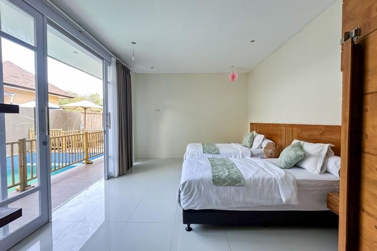 The Lavana Rainie's Villa Nusa Dua0
