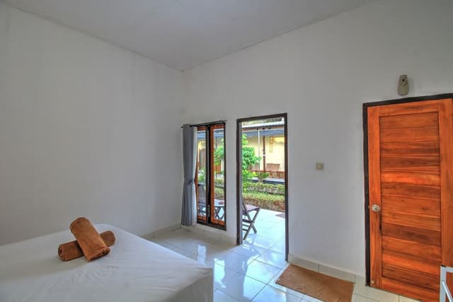 Deluxe Double Room, 1 King Bed, Garden View