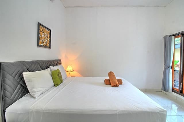 Deluxe Double Room, 1 King Bed, Garden View